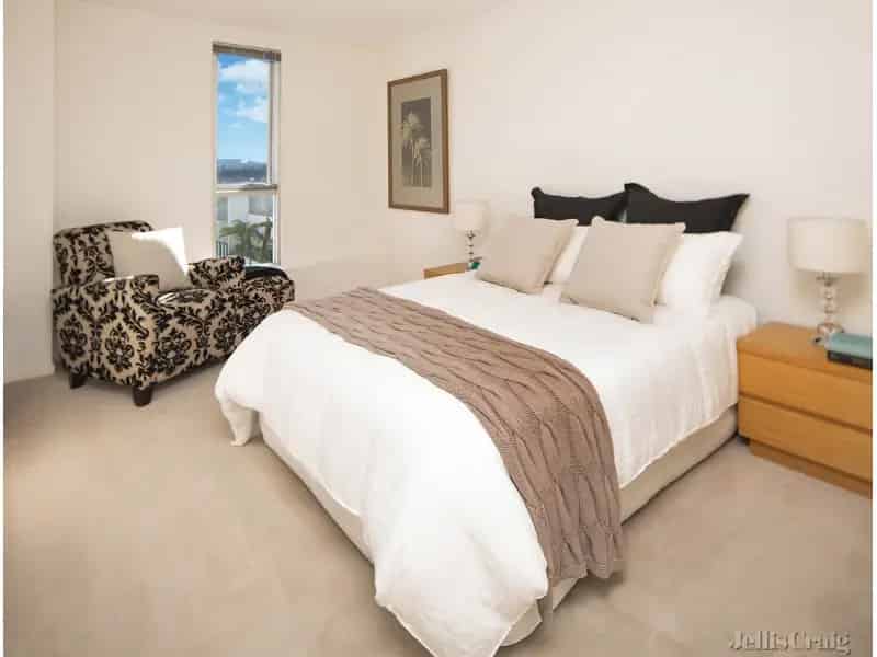 Vibrant Large Apartment - Perfect Central Fitzroy Position