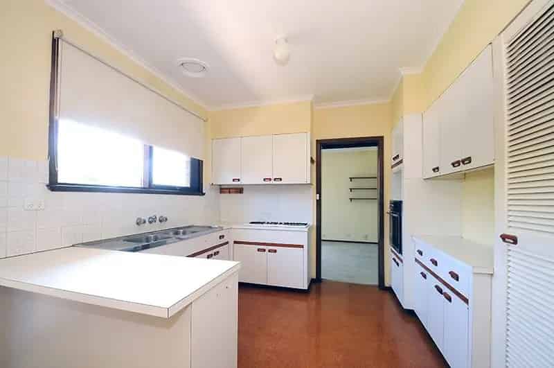IMMACULATE 4 BEDROOM FAMILY HOME IN A SOUGHT AFTER LOCATION!