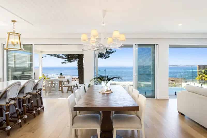 Ultimate Waterfront Oasis!