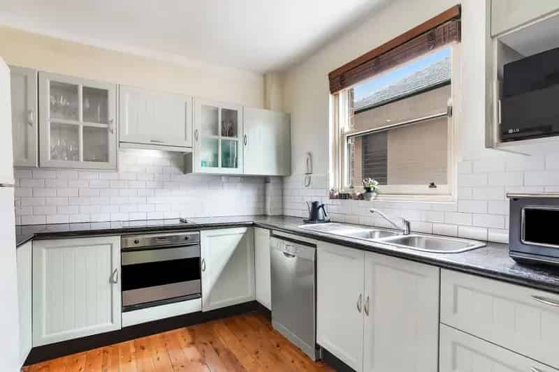 Unit 1/91 Brook Street, Coogee NSW 2034 - Apartment For Lease