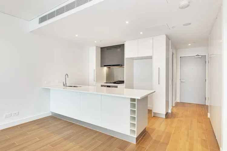 2 Bedroom 346m² Harbourside Art Deco Apartment Sydney