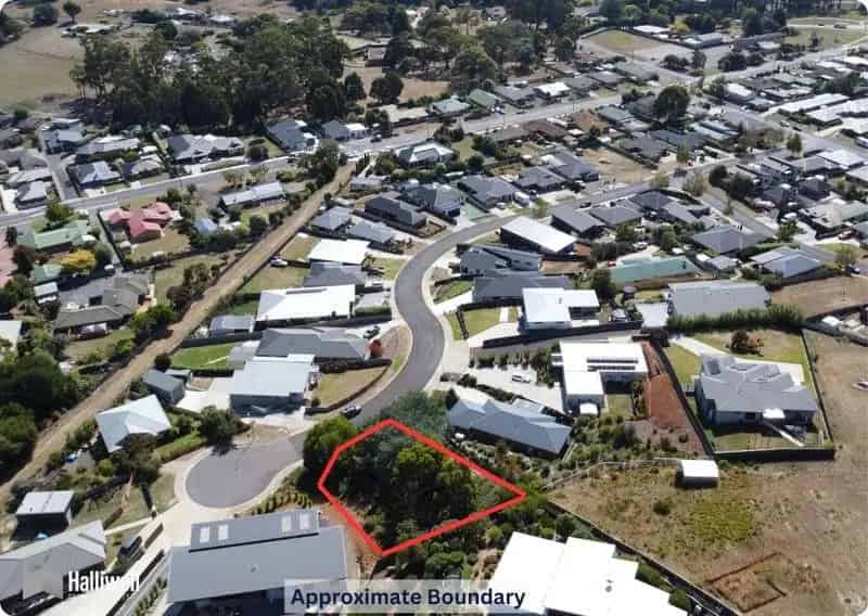 Large 921m² Allotment with Stunning Views A Prime Opportunity
