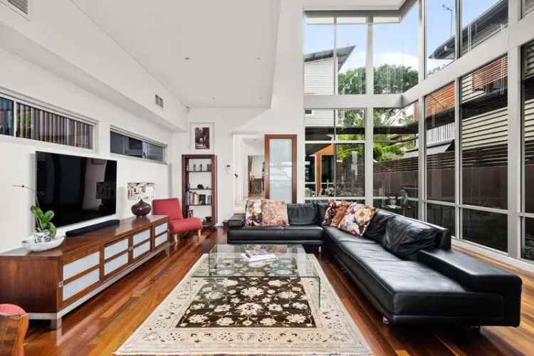 Executive Home in the Heart of Paddington