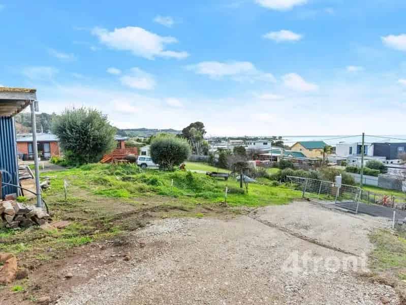 Buy Coastal Land with Ocean Views in Prime Location