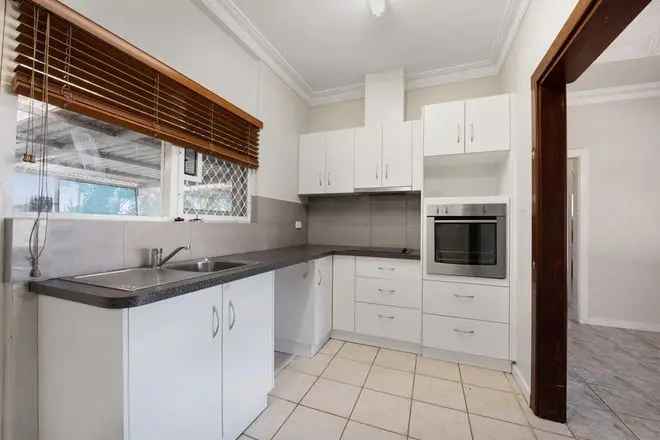 House For Sale in Geraldton, Western Australia