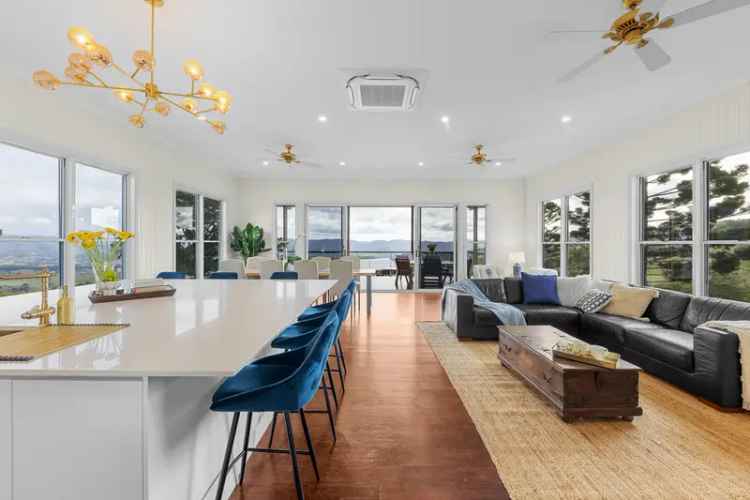 'Garthowen' Impeccably Renovated Queenslander On 129 Acres