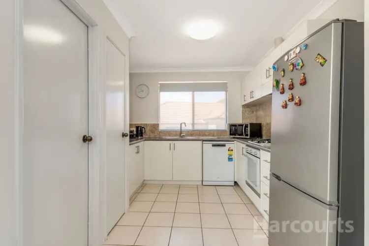 3-Bedroom Villa Kinross Low Maintenance Living Near Burns Beach