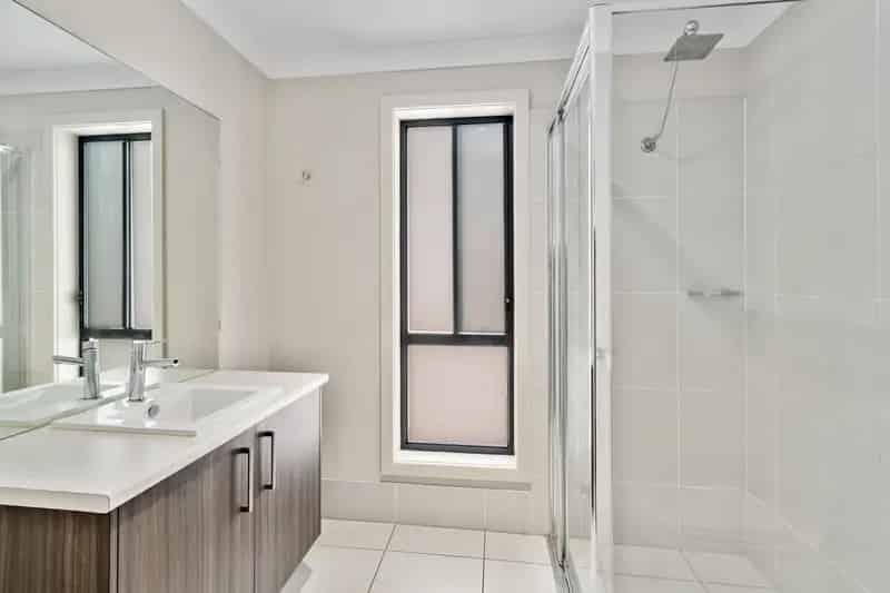 Buy House in Calderwood Valley with Modern Features and Low Maintenance Living