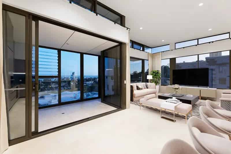 UNRIVALLED PENTHOUSE LIVING