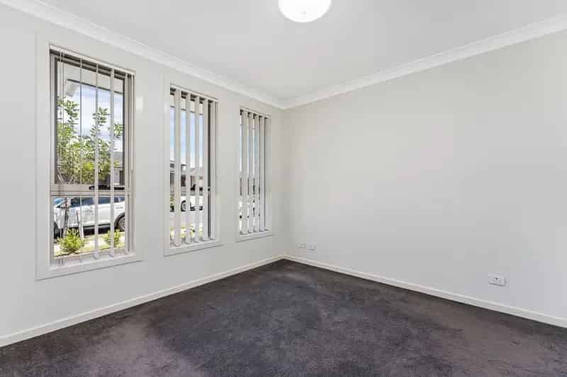 Real Estate For Lease - 52A Drover Street - Oran Park , NSW