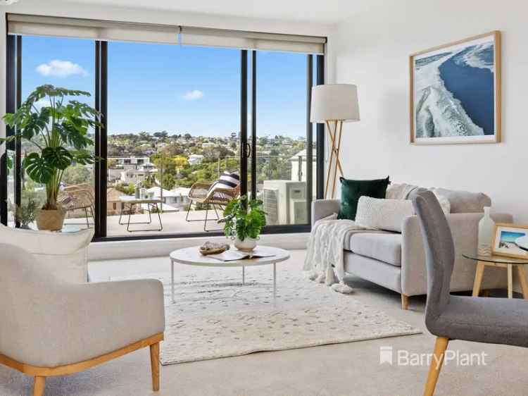 Stunning Bay and City Views from this 2-Bedroom Apartment