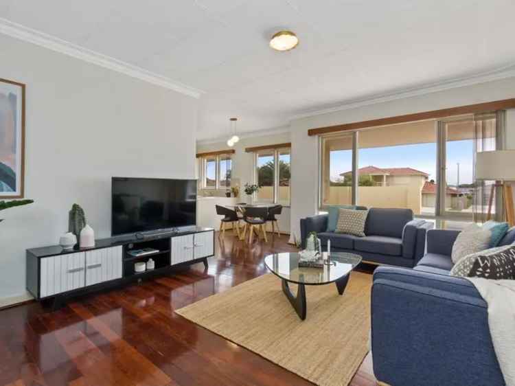 2 Bedroom Villa in Balcatta - 60s Charm, Single Level Living