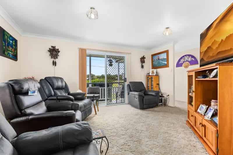 Charming and Peaceful Family Home with Picturesque Views
