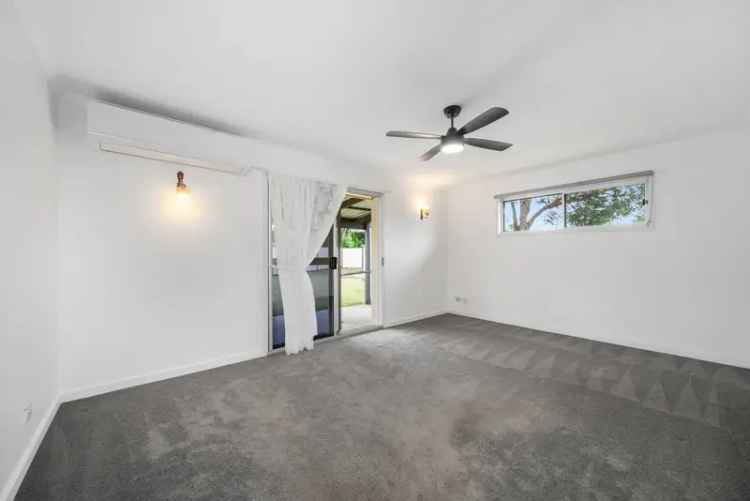 Spacious home for sale in Deception Bay with ample features