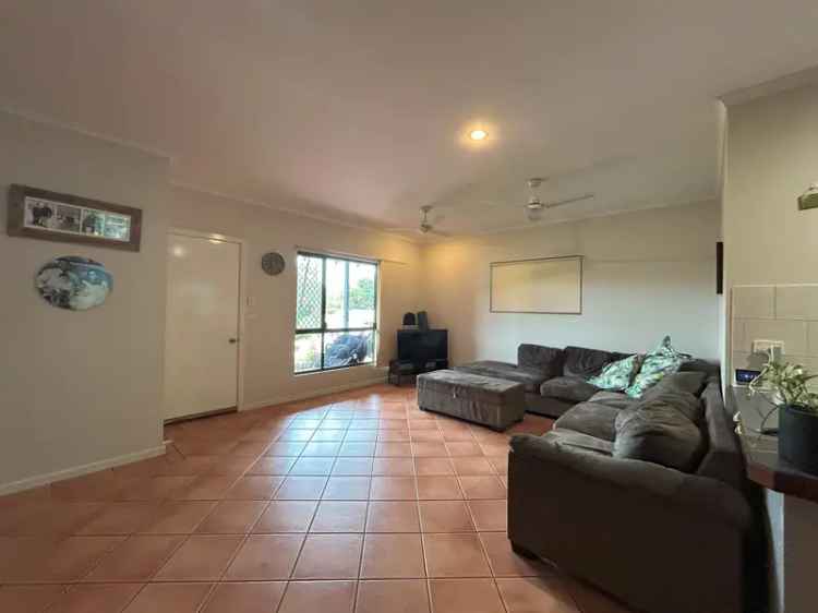 4 Bed 2 Bath Family Home with Pool Shed and Park Views