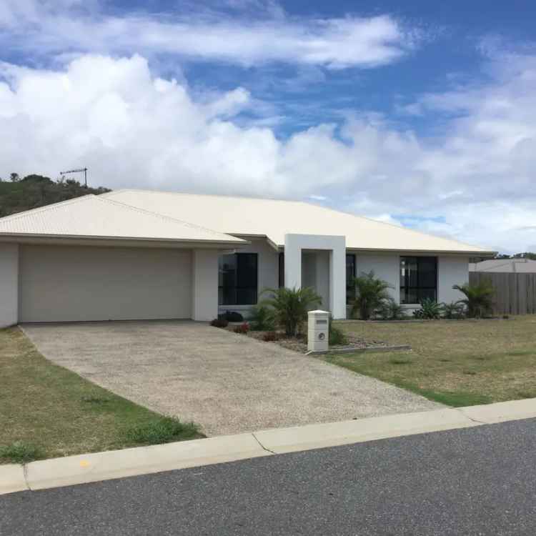 4 BEDROOM HOME CLOSE TO THE BEACH