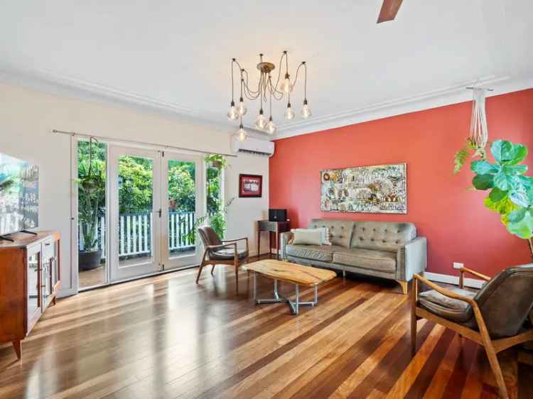 Character Home Annerley 3 Beds Renovated Near Shops Schools