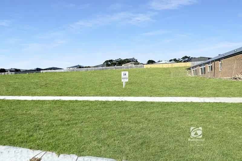 Buy Land in Oceans 99 to Build Your Dream Home