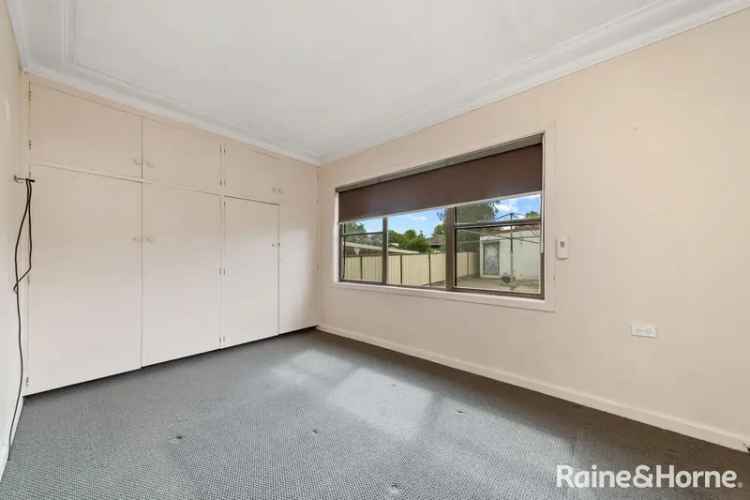 House For Sale in Goulburn, New South Wales