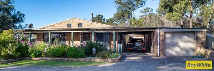 Dream Oasis Awaits Yarragee River Views 3 4 Beds Modern Home