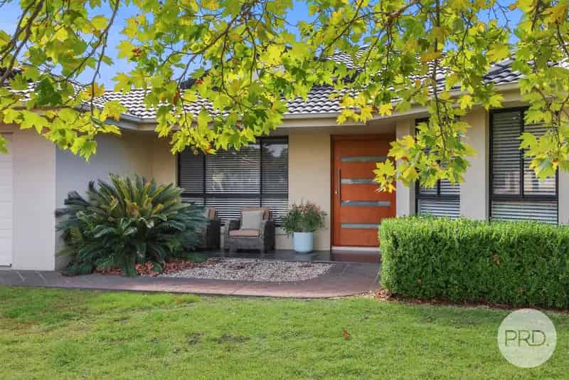 Picture perfect home in outstanding location!