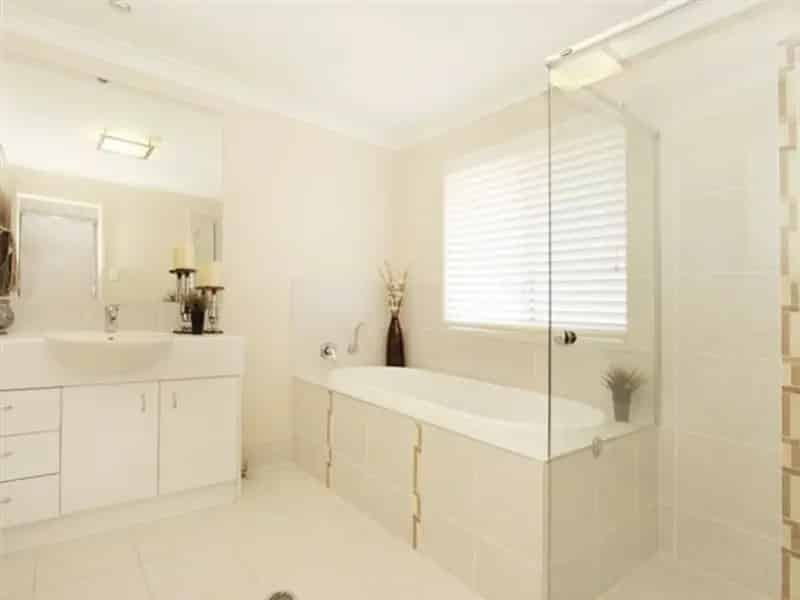 House For Rent , 63, Petrie Crescent, City of Brisbane, Queensland