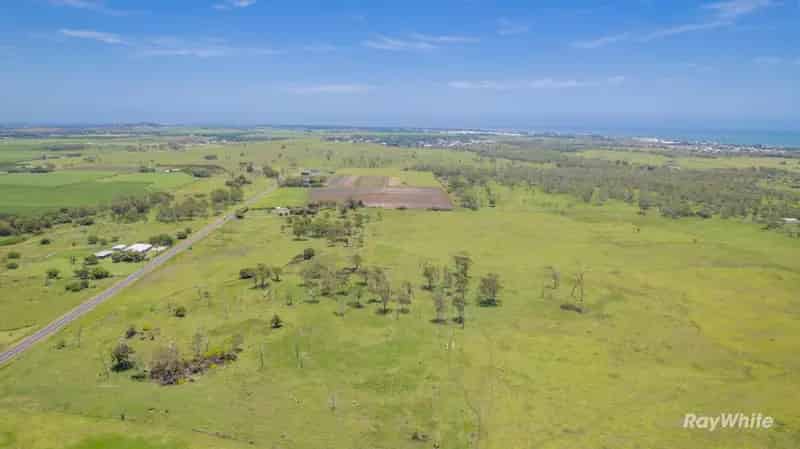 For Sale: Rural Acreage Lots near Elliott Heads with Grazing Land