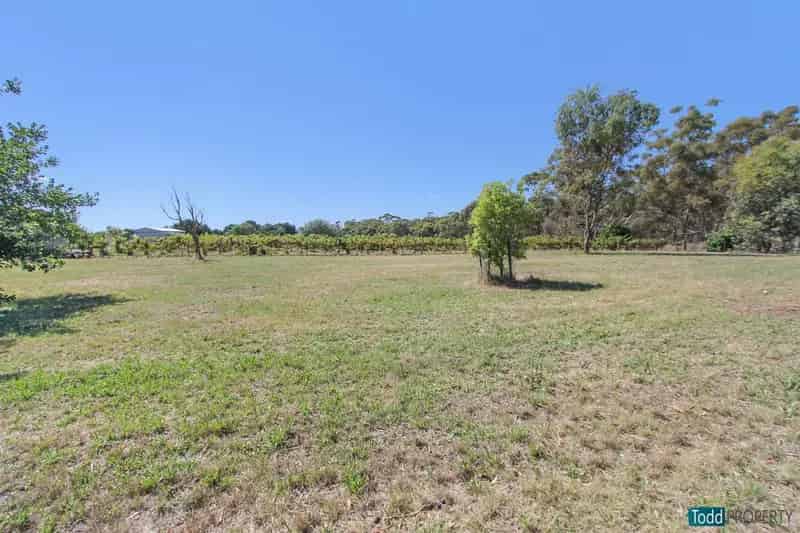 Buy Rural Property with Potential Near Town on 1652m2 Allotment