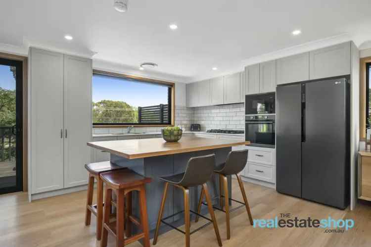 House For Rent in District of Weston Creek, Australian Capital Territory