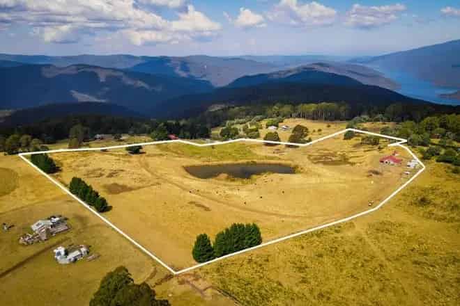 Rural property For Sale , 21, High Street, Moe, Victoria