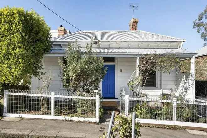 House For Sale in Melbourne, Victoria