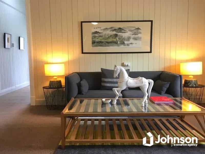 Charming Unit In Tranquil Norman Park Location!