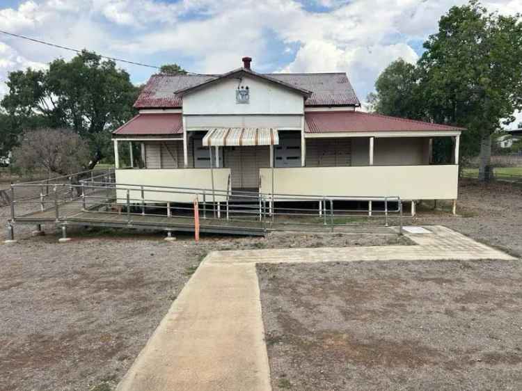 Jericho CWA Hall House for Removal