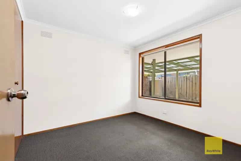Modern Update Offers Low Maintenance Lifestyle