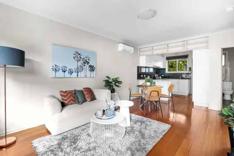 Stylish & Convenient Villa Unit in a Prime Location