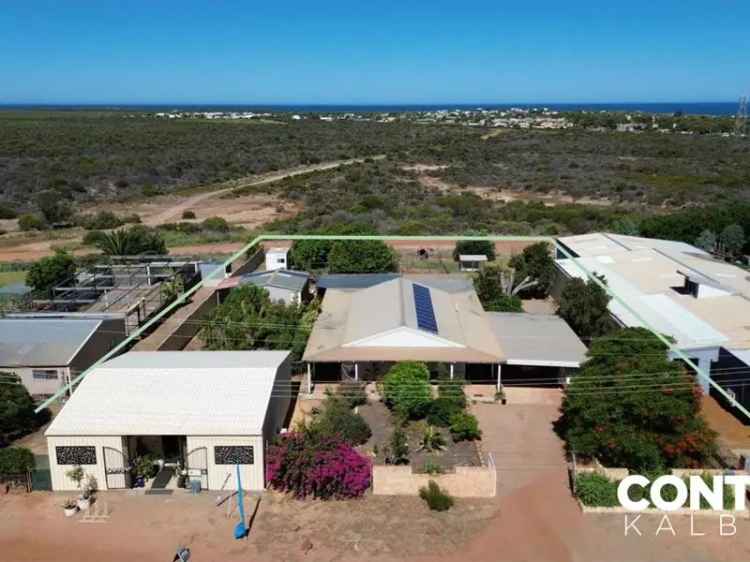 Kalbarri Paradise 2048sqm Property 3-Bed House Orchard Retail Shop