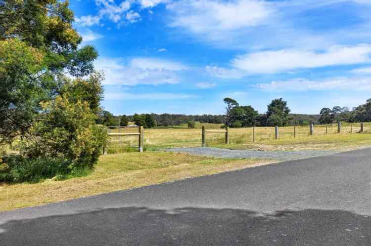 Rural For Sale in Shire of Pyrenees, Victoria