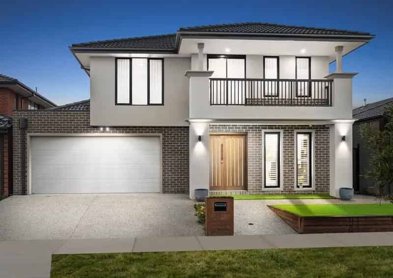 Buy House in Thornhill Park with Luxury Features and Stunning Design
