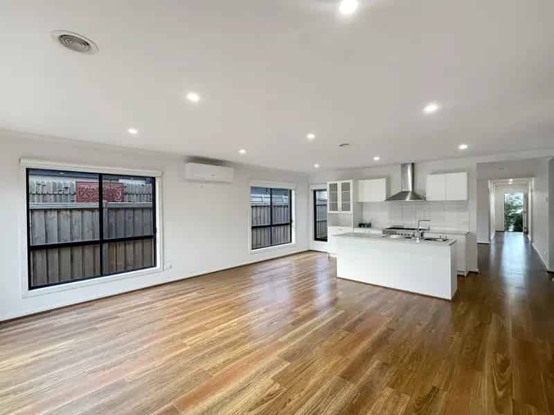 Contemporary Family Living in Growing Beveridge