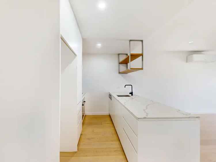 3 rooms apartment of 236 m² in Melbourne