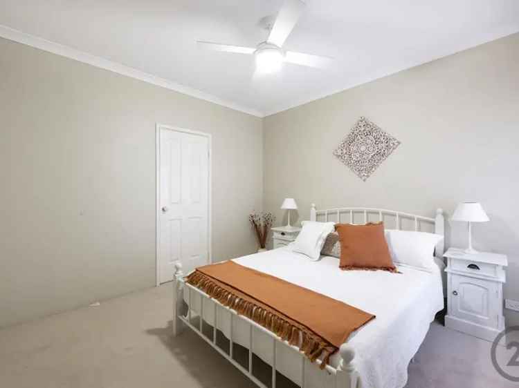 House For Sale in Mandurah, Western Australia