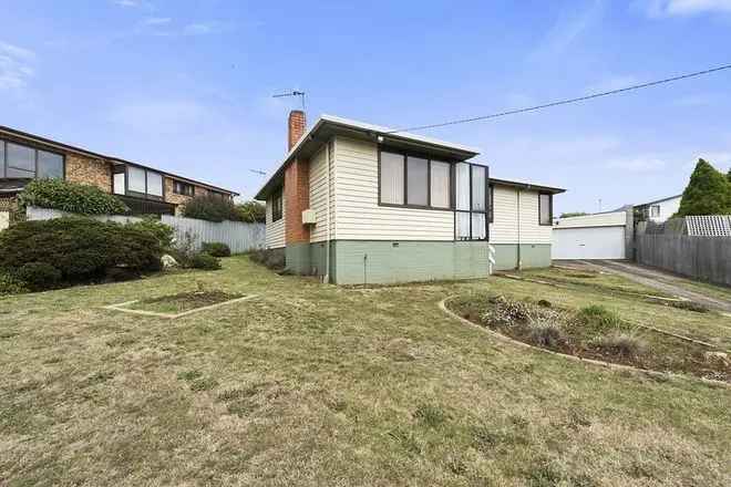 House For Rent in 53, Thorne Street, Burnie, Tasmania