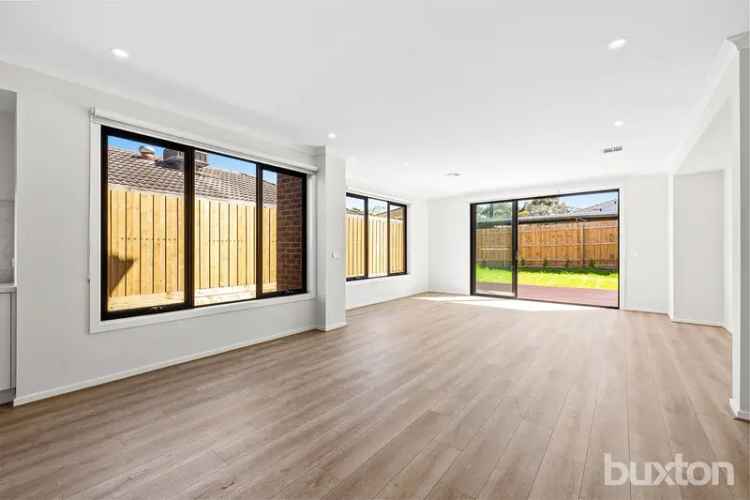 3 rooms house of 516 m² in Melbourne