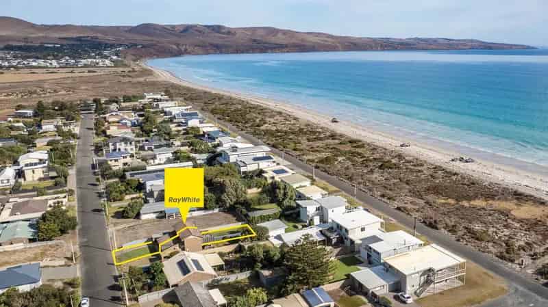 The perfect investment or holiday home in the heart of Silver Sands