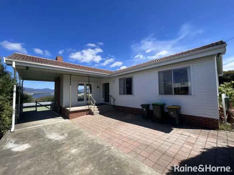 House For Rent in Hobart, Tasmania