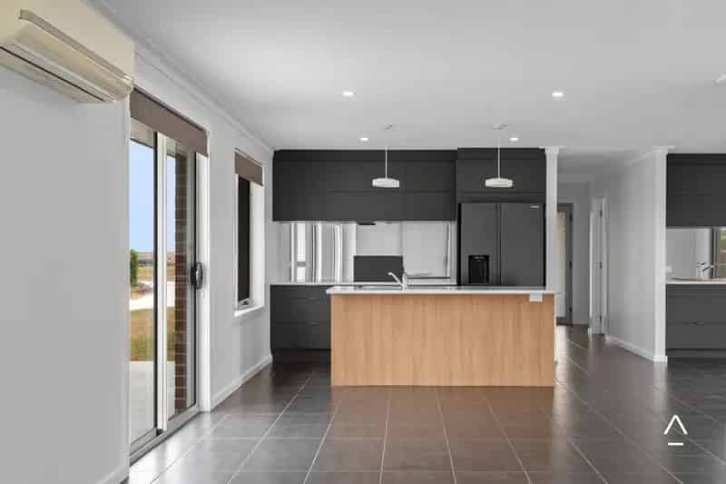 House For Lease - 80 North Street, George Town TAS 7253