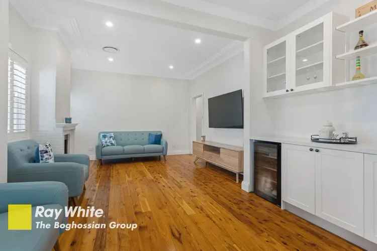 3 Bed 2 Bath House Kingsgrove 645sqm Land - Family Home