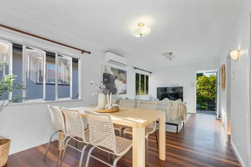 House For Sale , 15, Grantsell Street, City of Brisbane, Queensland