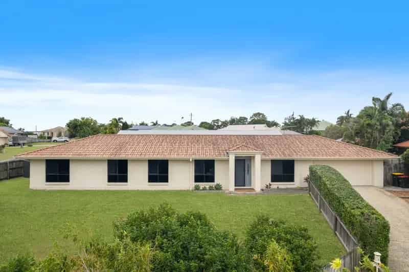 Move-In Ready Family Home or Investment in Prime North Rise Location!