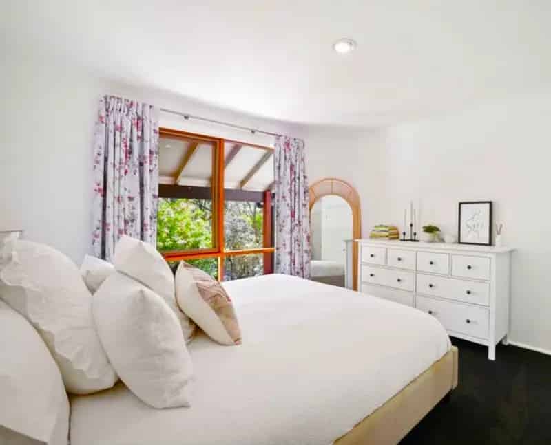 Buy House in Willow Vale with Modern Amenities and Nature Connection